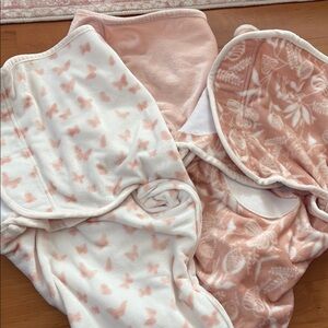 Pink and White Baby swaddles 0-3 months